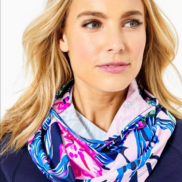 Lilly Pulitzer Accessories - Lilly Printed Adult Gaiter Mask